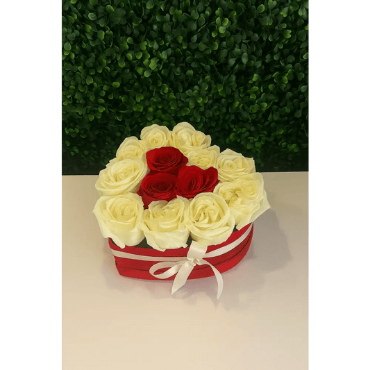 Red & White Fresh Rose Heart Box - Bloom Fleurs & Cadeaux
