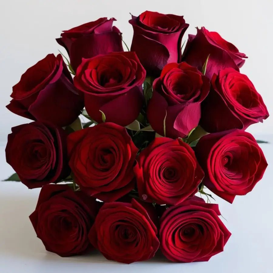 Timeless Red Roses - Bloom Fleurs & Cadeaux